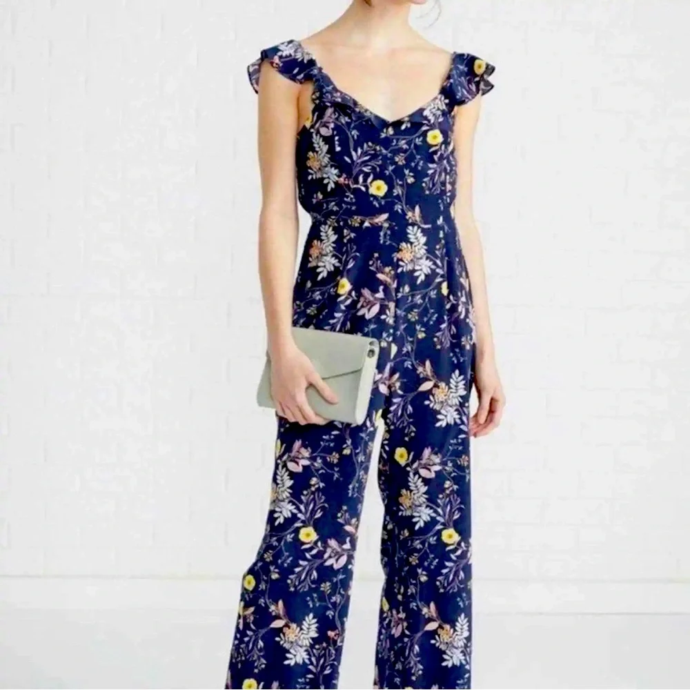 Amour Vert Silk Isabella Ruffle Open Back V-Neck Jumpsuit Floral Jardin Navy XS - Picture 1 of 7